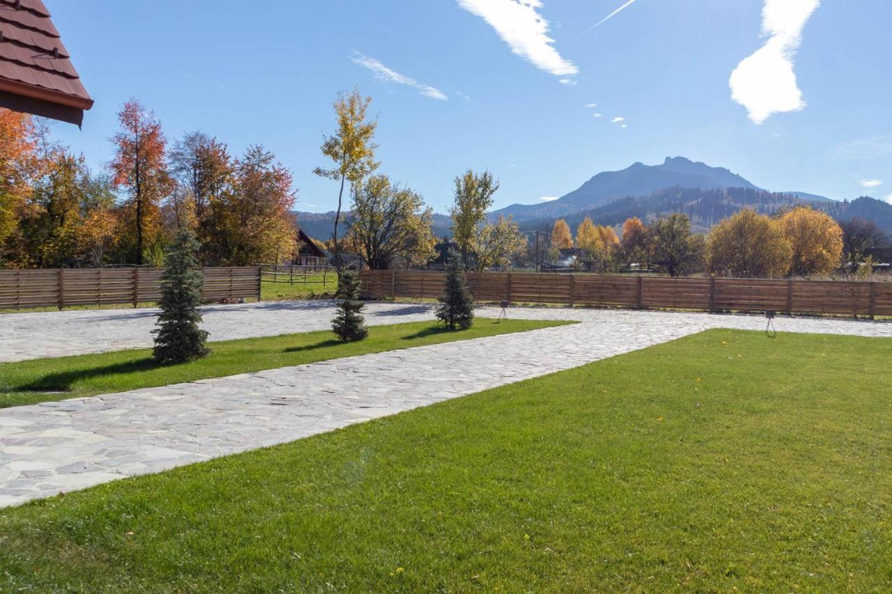 ホテル Mountain View Ceahlău エクステリア 写真